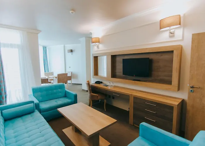 Tiara Готель 4*