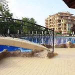 Tiara 4* ساني بيتش