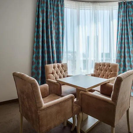 Hotel Tiara